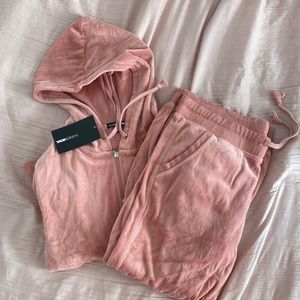 Original trendsetter velour track suit set pink m